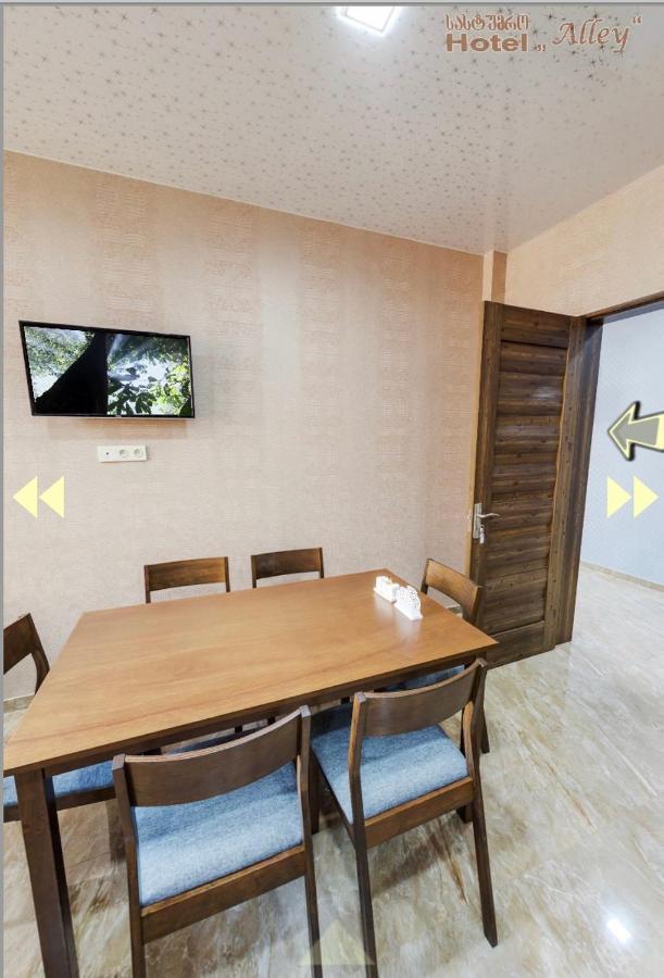 Hotel Alley มาร์ทวิลิ ภายนอก รูปภาพ